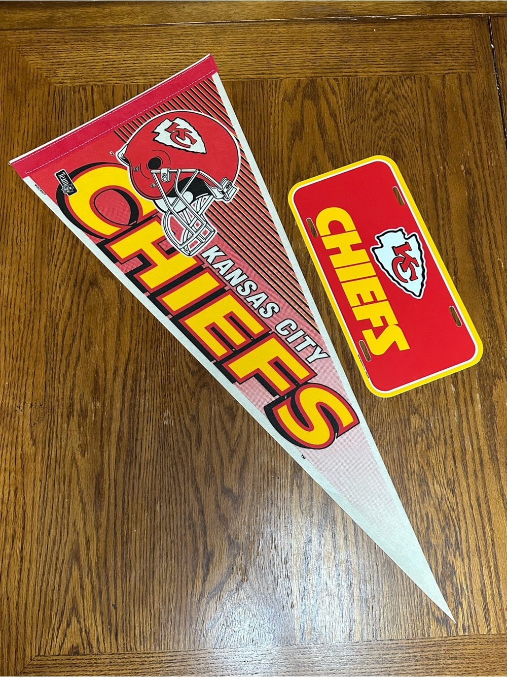 Vintage 1990s Kansas City Chiefs NFL Felt Pennant & Plate